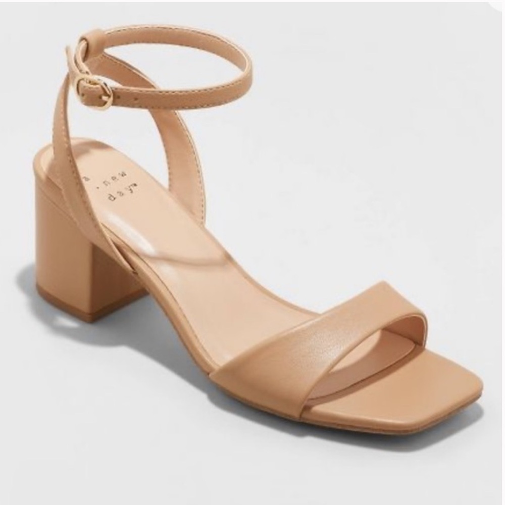 A new day Sonora block heels in Nude. Size 7 NWOT